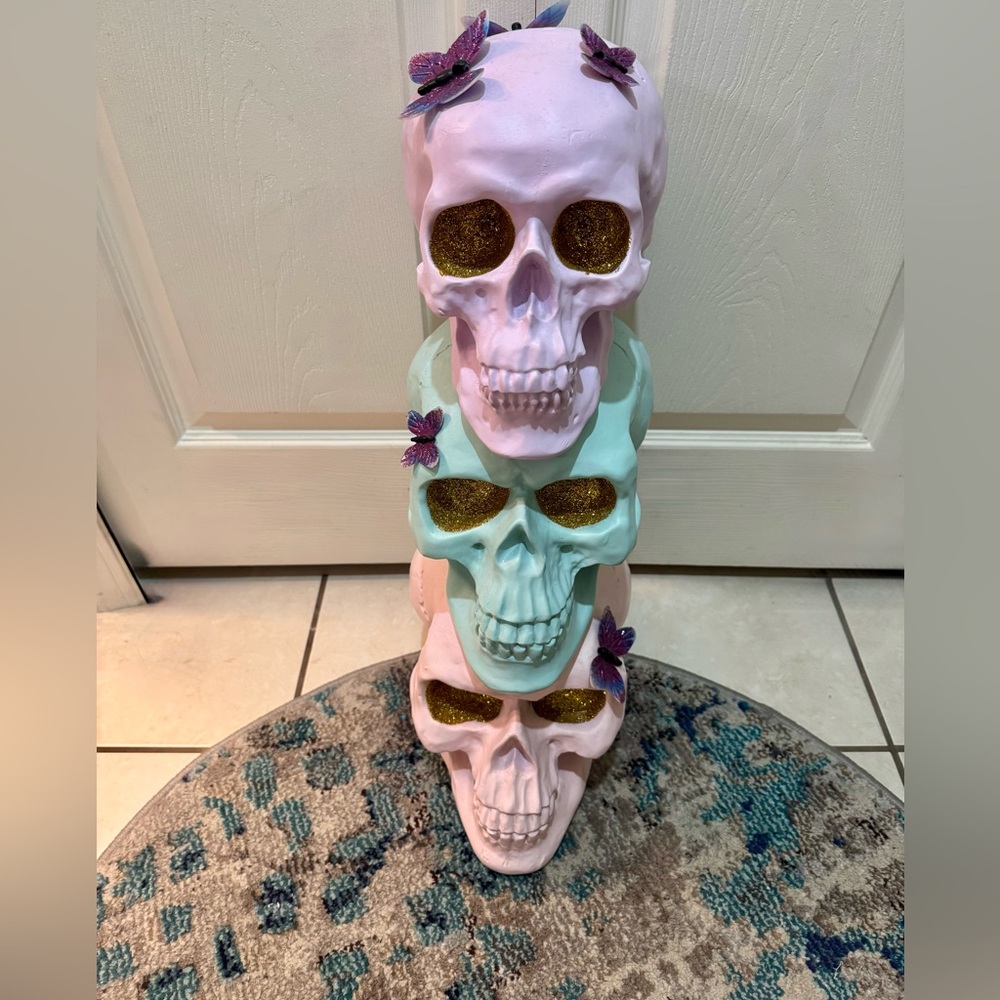 Halloween light up Skelton heads